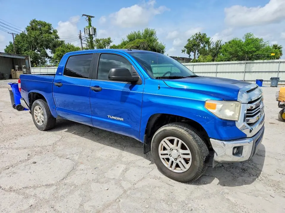 2017 TOYOTA TUNDRA CREWMAX SR5  