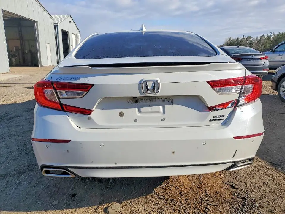 2018 HONDA ACCORD TOURING  