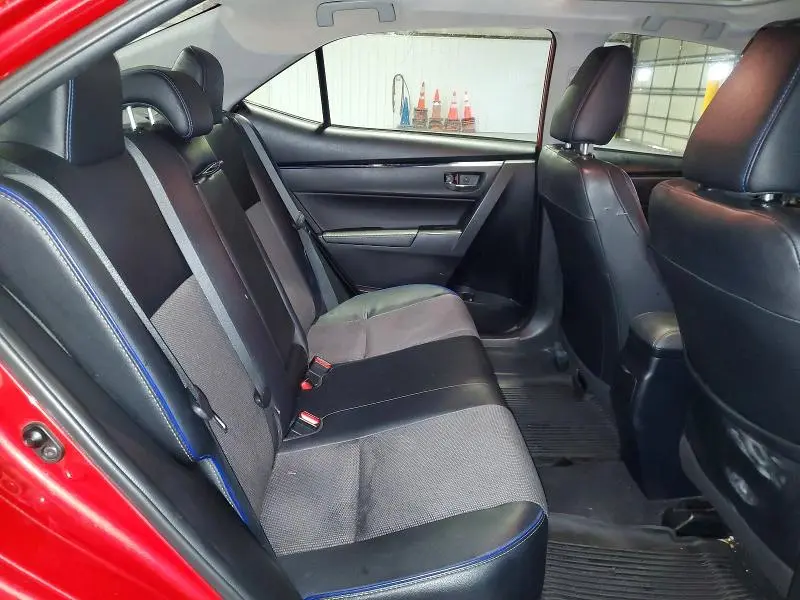 2017 TOYOTA COROLLA SE  