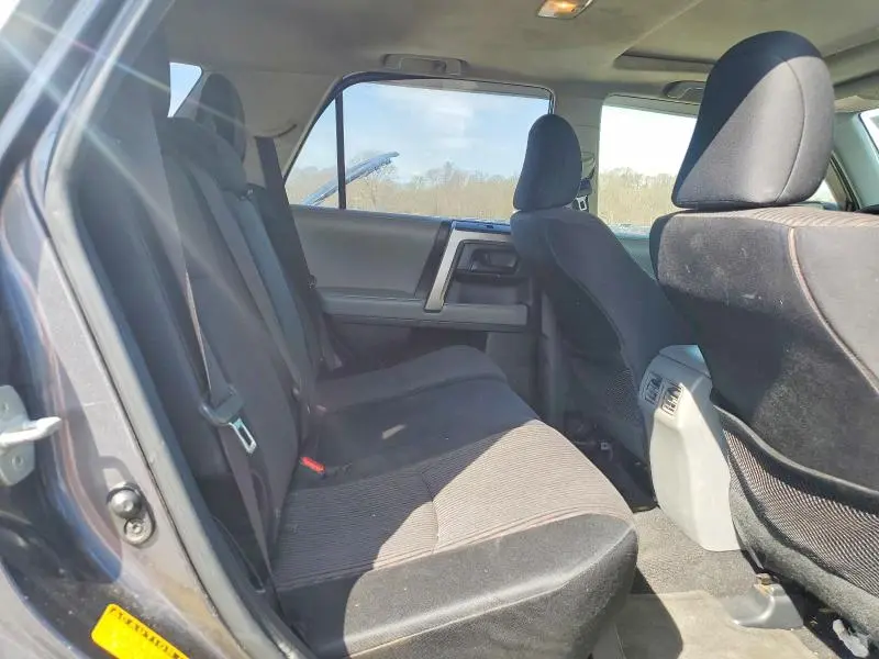 2012 TOYOTA 4RUNNER SR5  