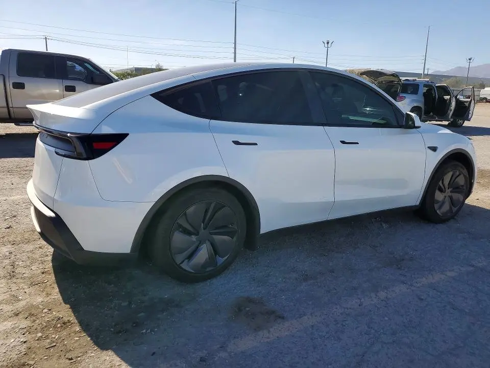 2026 TESLA MODEL Y   
