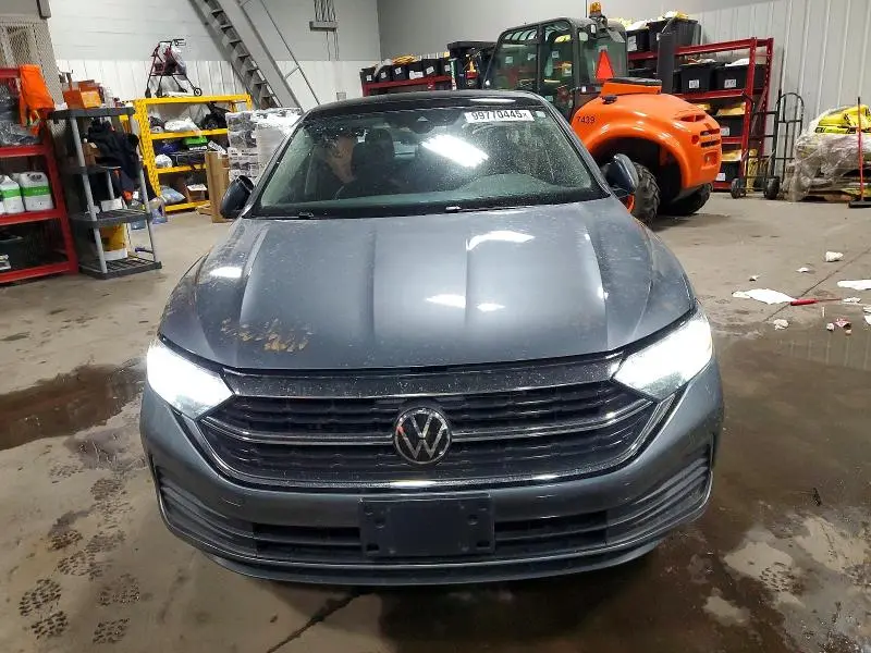 2024 VOLKSWAGEN JETTA SE  