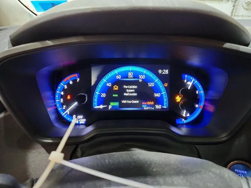 2020 TOYOTA COROLLA LE  