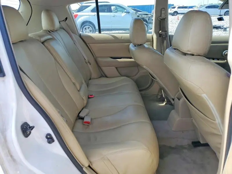 2011 NISSAN VERSA 1.8 S  