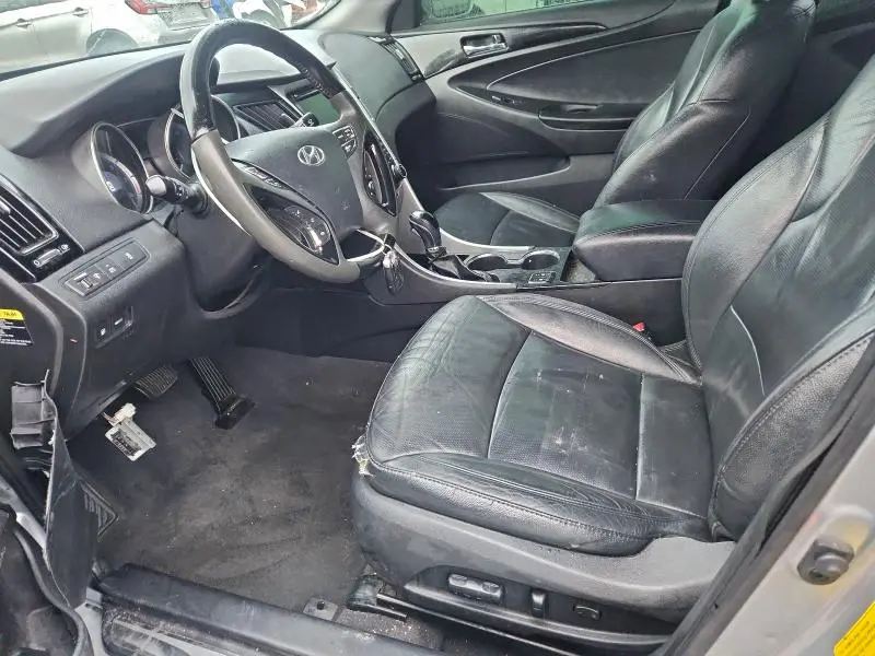 2013 HYUNDAI SONATA SE  