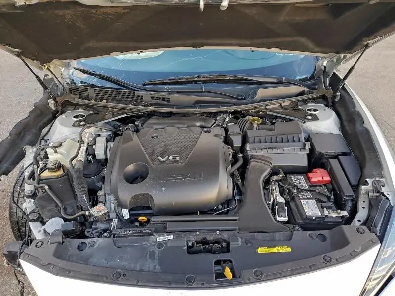 2022 NISSAN MAXIMA SV  