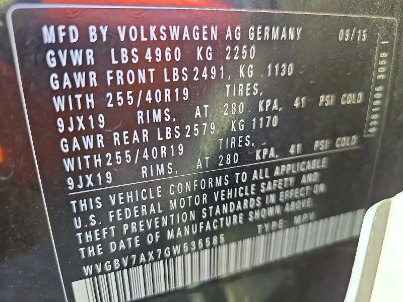2016 VOLKSWAGEN TIGUAN S  