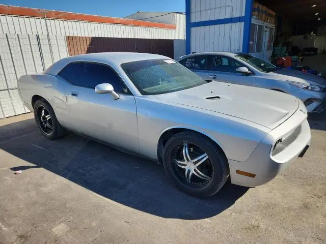 2010 DODGE CHALLENGER SE  