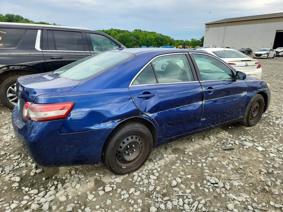2010 TOYOTA CAMRY BASE  
