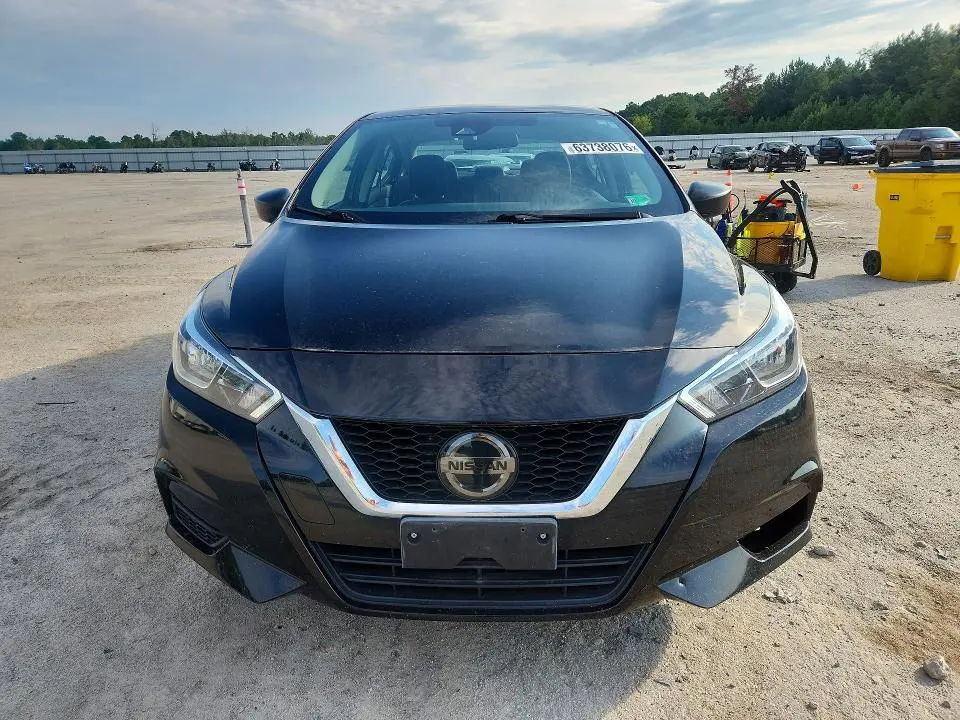 2020 NISSAN VERSA S  