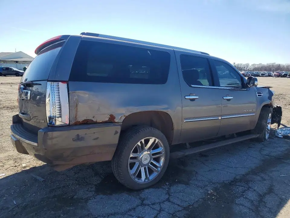 2011 CADILLAC ESCALADE ESV PLATINUM  