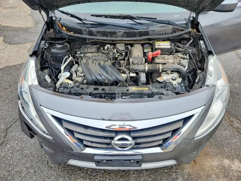 2018 NISSAN VERSA SV  