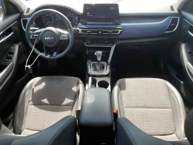 2022 KIA SELTOS S  