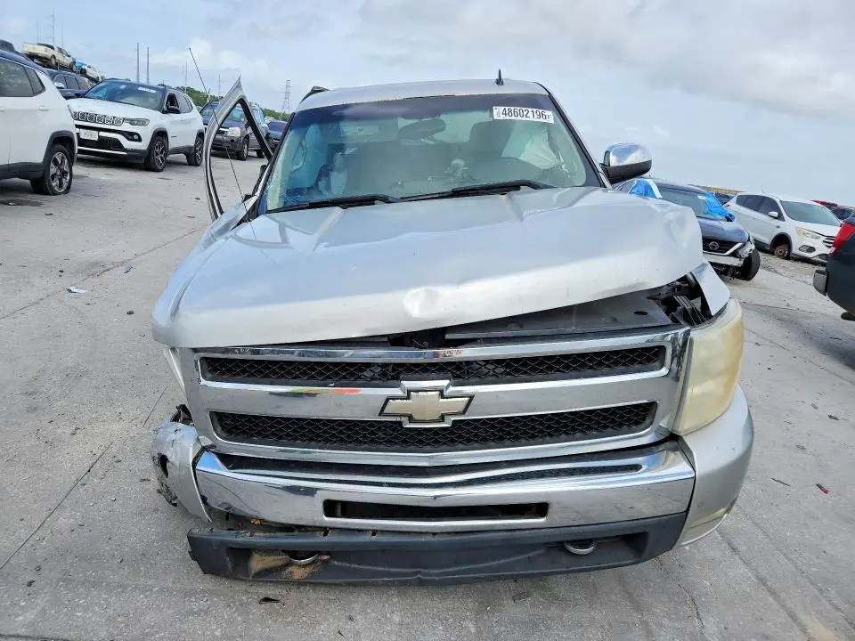2011 CHEVROLET SILVERADO C1500 LT  