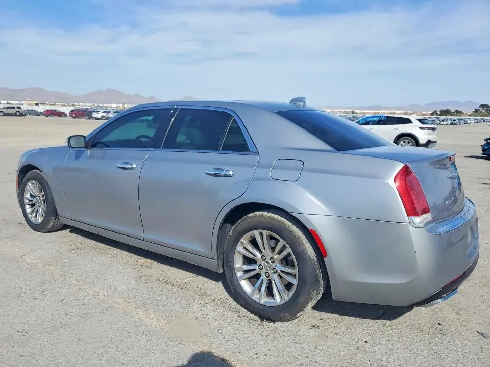 2016 CHRYSLER 300C   