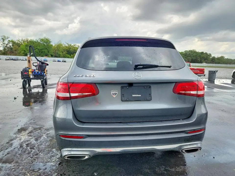 2018 MERCEDES-BENZ GLC 300  