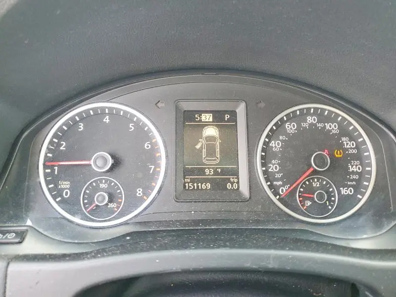 2015 VOLKSWAGEN TIGUAN S  