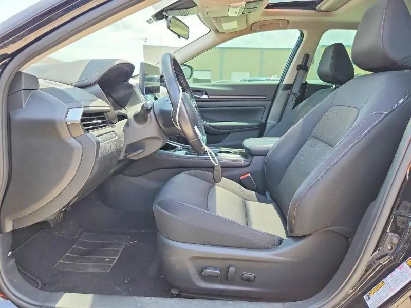 2024 NISSAN ALTIMA SV  
