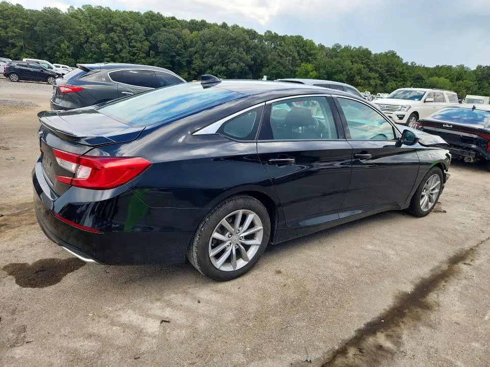 2022 HONDA ACCORD LX  