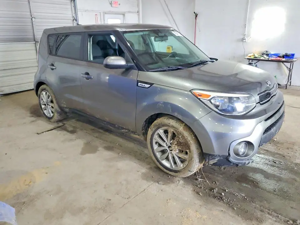 2019 KIA SOUL +  