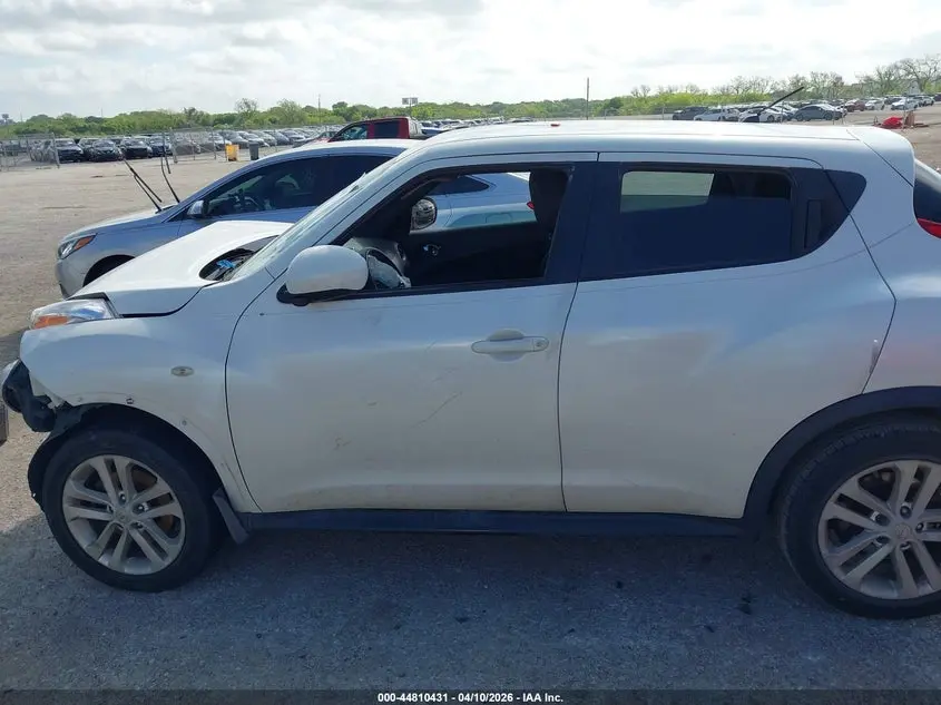 2013 NISSAN JUKE S