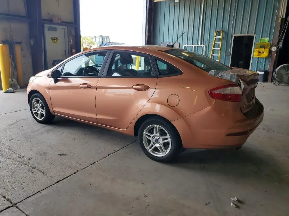 2017 FORD FIESTA SE  