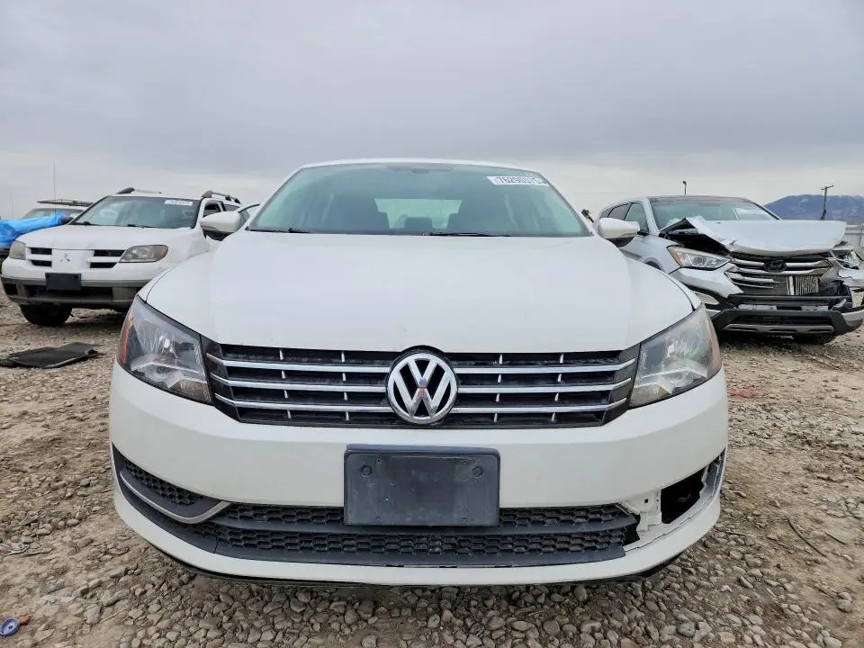 2012 VOLKSWAGEN PASSAT SE  