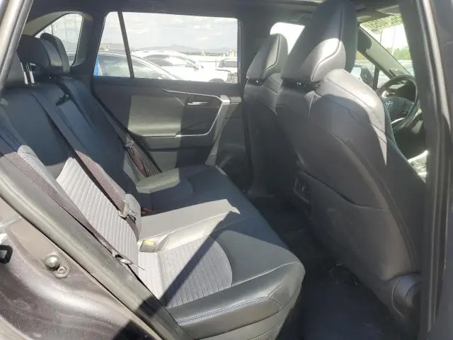 2019 TOYOTA RAV4 XSE  
