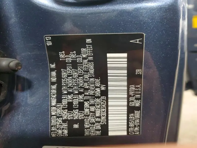 2014 TOYOTA SIENNA XLE 8-PASSENGER  