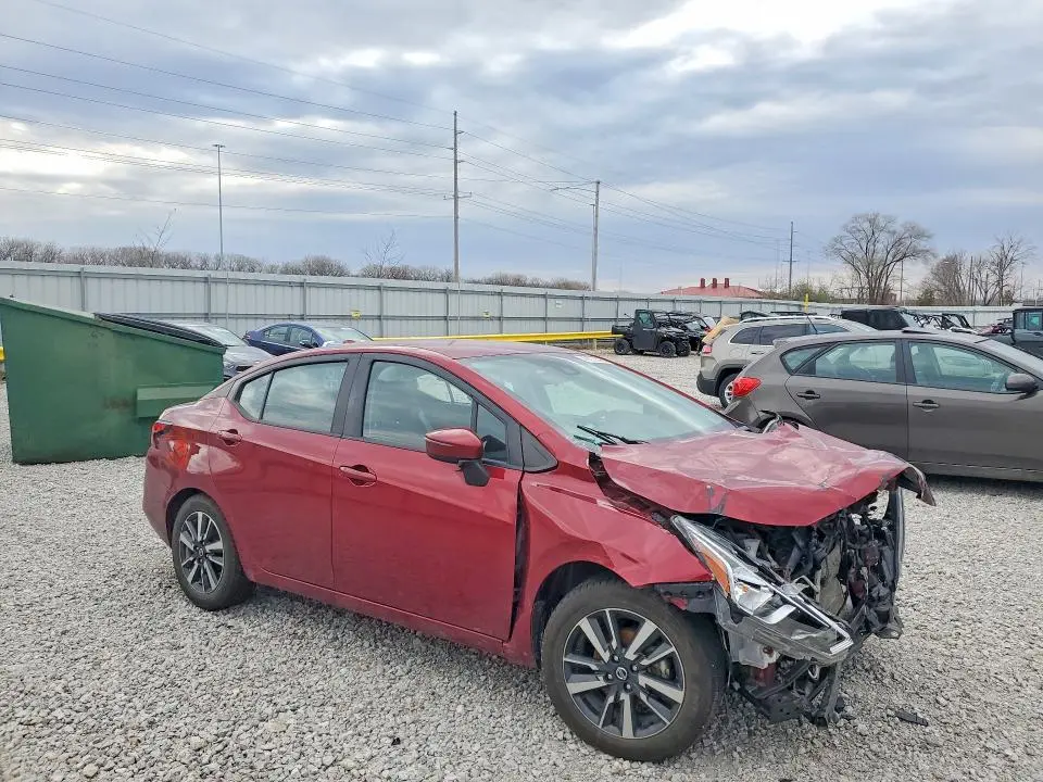 2021 NISSAN VERSA SV  