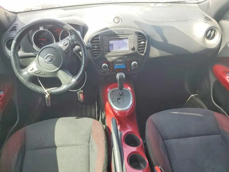 2011 NISSAN JUKE S  