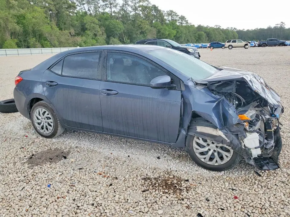 2017 TOYOTA COROLLA LE  