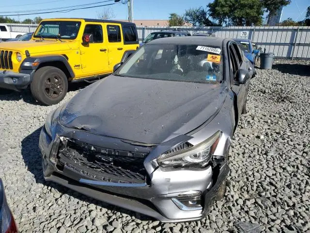 2018 INFINITI Q50 LUXE  
