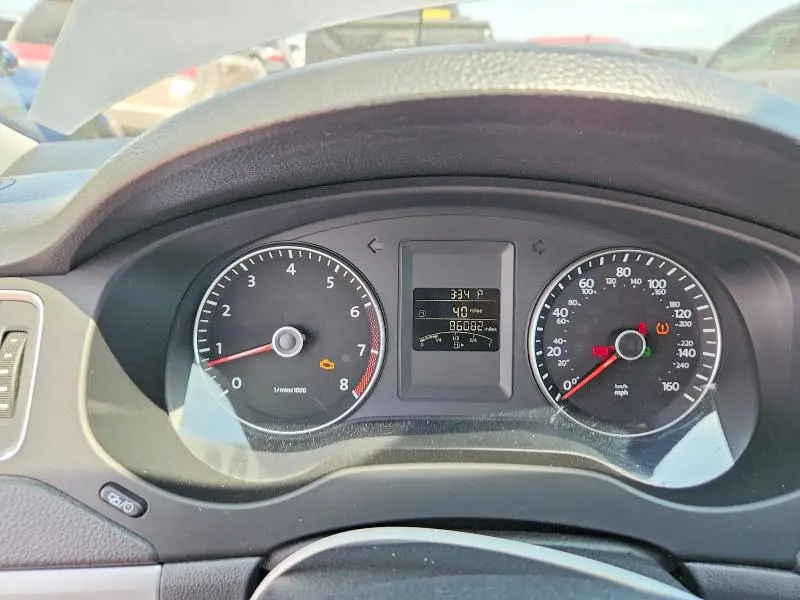 2013 VOLKSWAGEN JETTA SE  