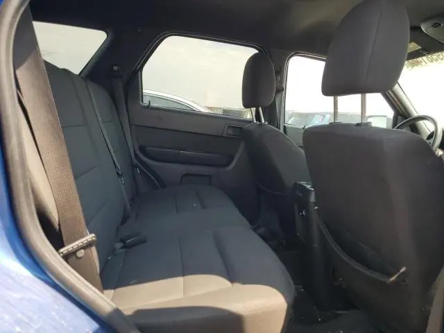 2011 FORD ESCAPE XLT  