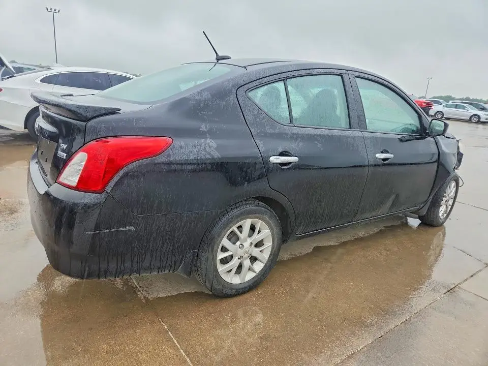 2018 NISSAN VERSA   