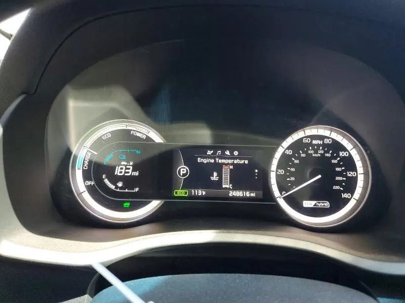 2017 KIA NIRO LX  