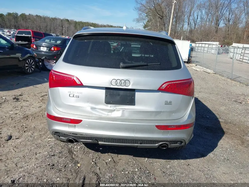 2011 AUDI Q5 3.2 PREMIUM PLUS