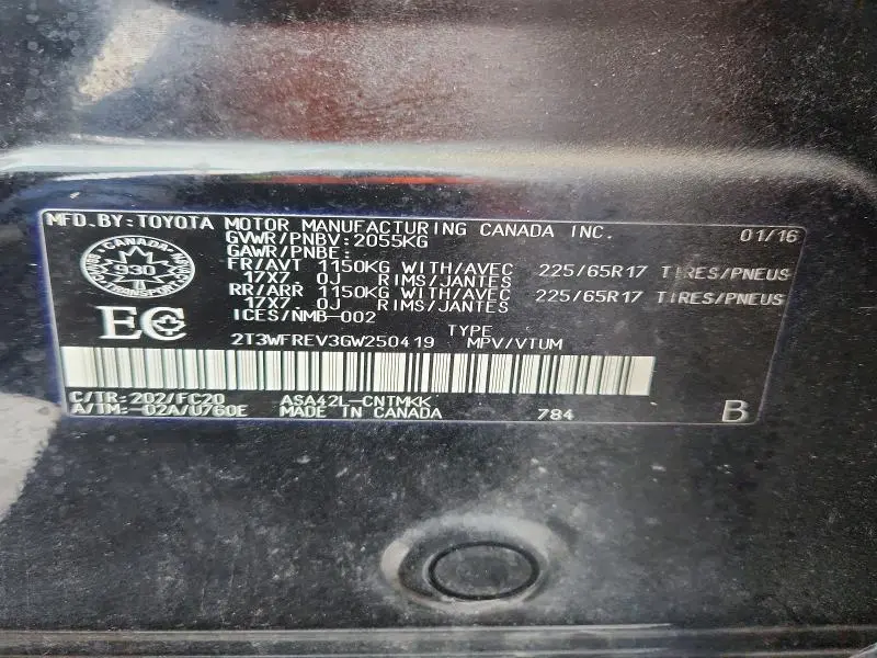 2016 TOYOTA RAV4 XLE  