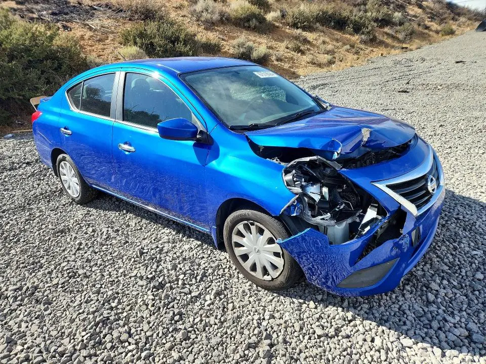 2015 NISSAN VERSA 1.6 SV  