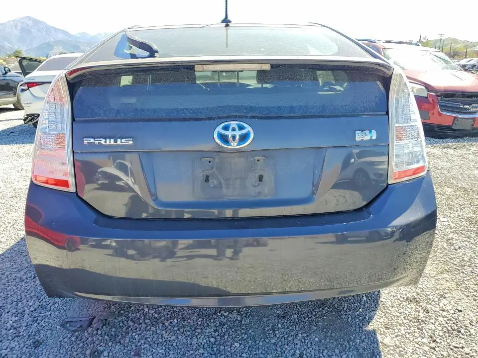 2010 TOYOTA PRIUS II  