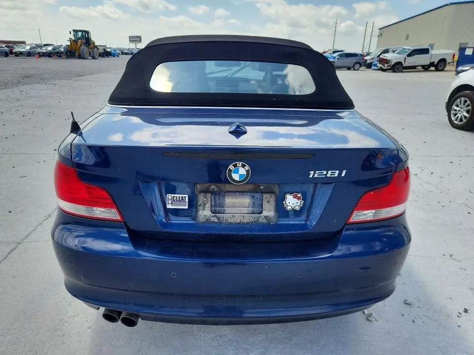 2011 BMW 128 I  