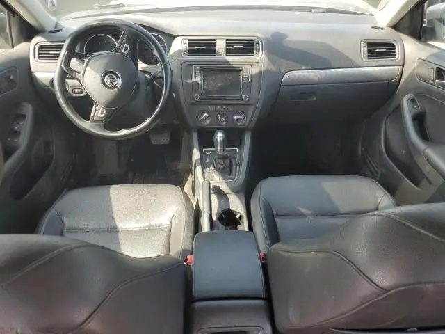 2017 VOLKSWAGEN JETTA SE  