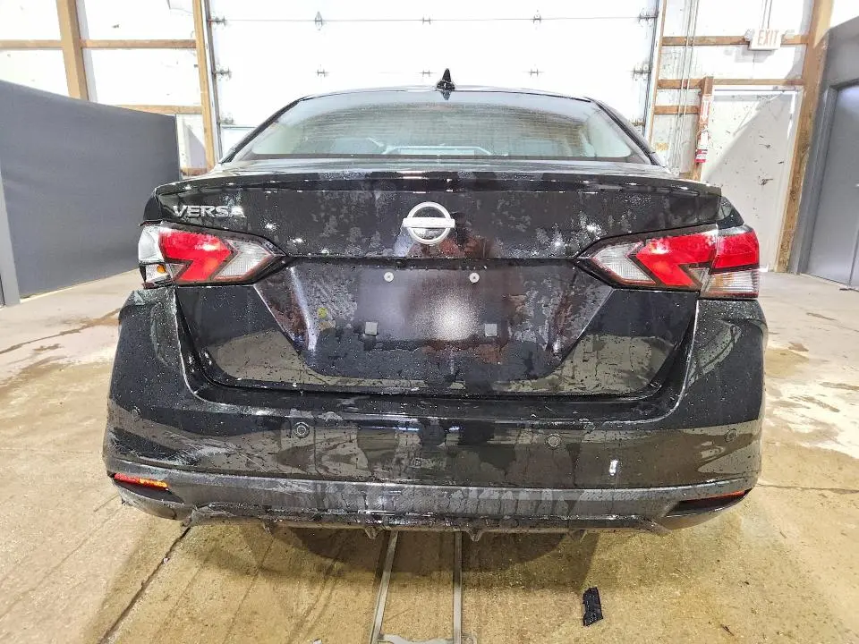 2025 NISSAN VERSA SV  