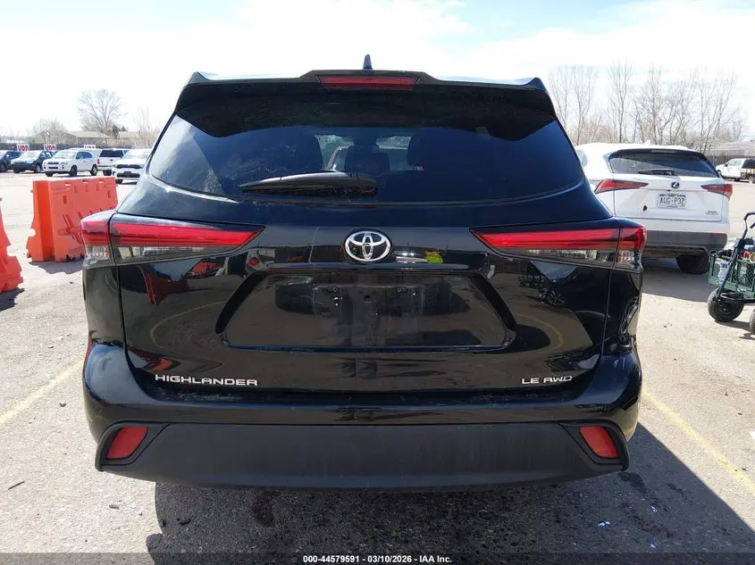2021 TOYOTA HIGHLANDER LE