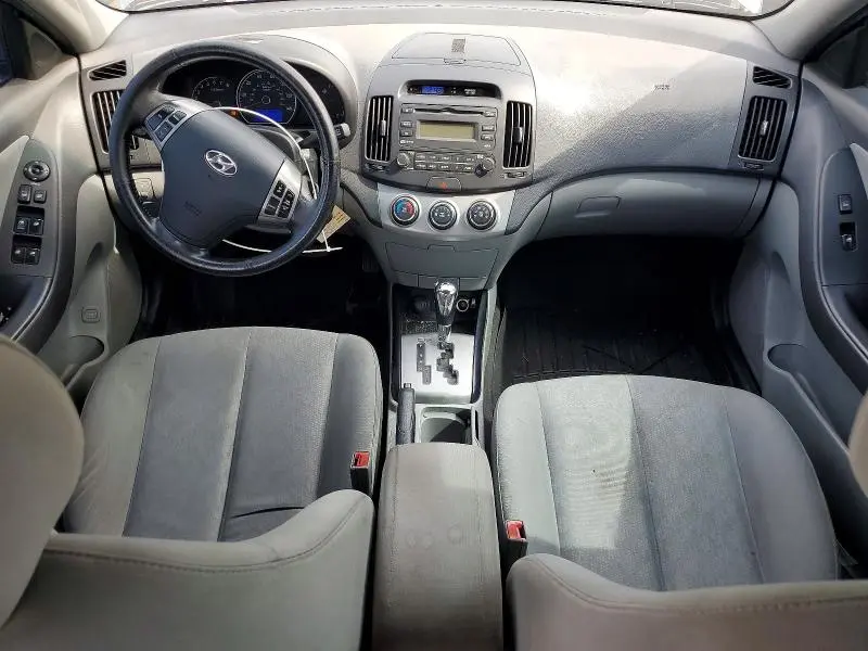 2010 HYUNDAI ELANTRA SE  