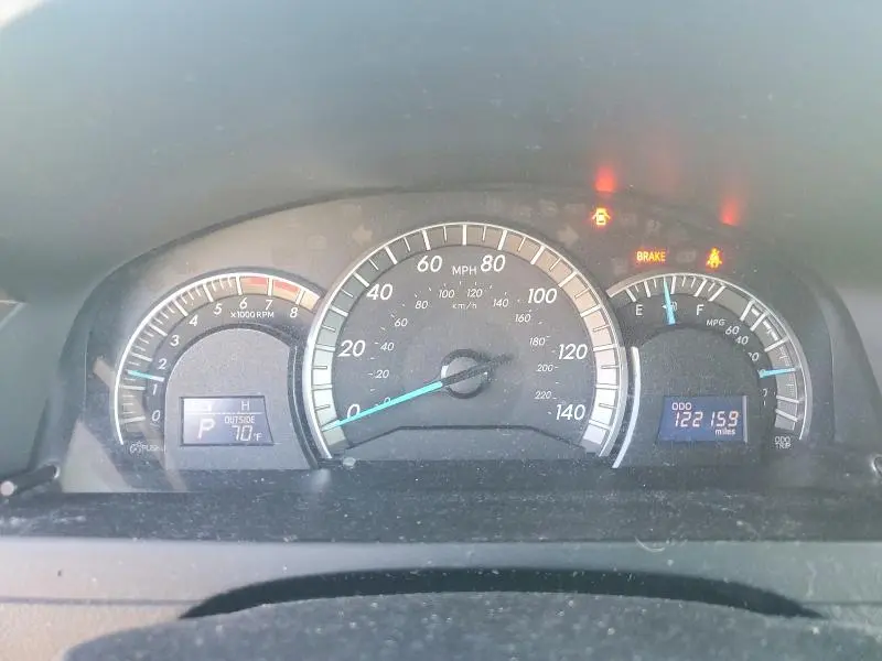 2013 TOYOTA CAMRY SE  