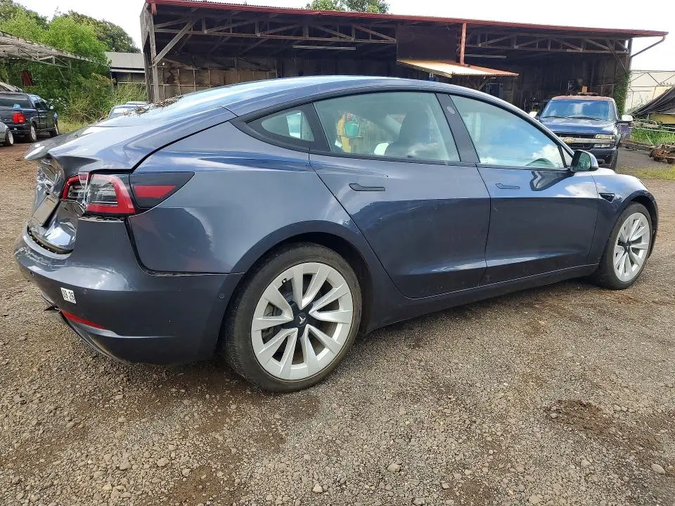 2022 TESLA MODEL 3   