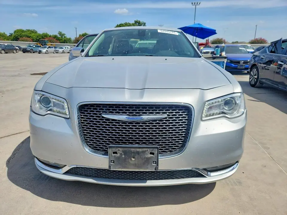 2020 CHRYSLER 300 LIMITED  