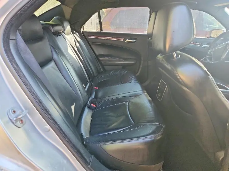 2012 CHRYSLER 300 LIMITED  
